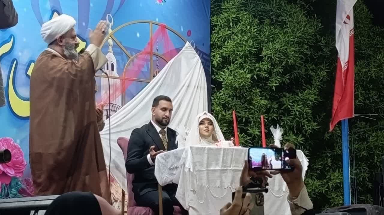 برگزاری مراسم ازدواج زوج جوان در قلب تجمعات  مردمی گچساران