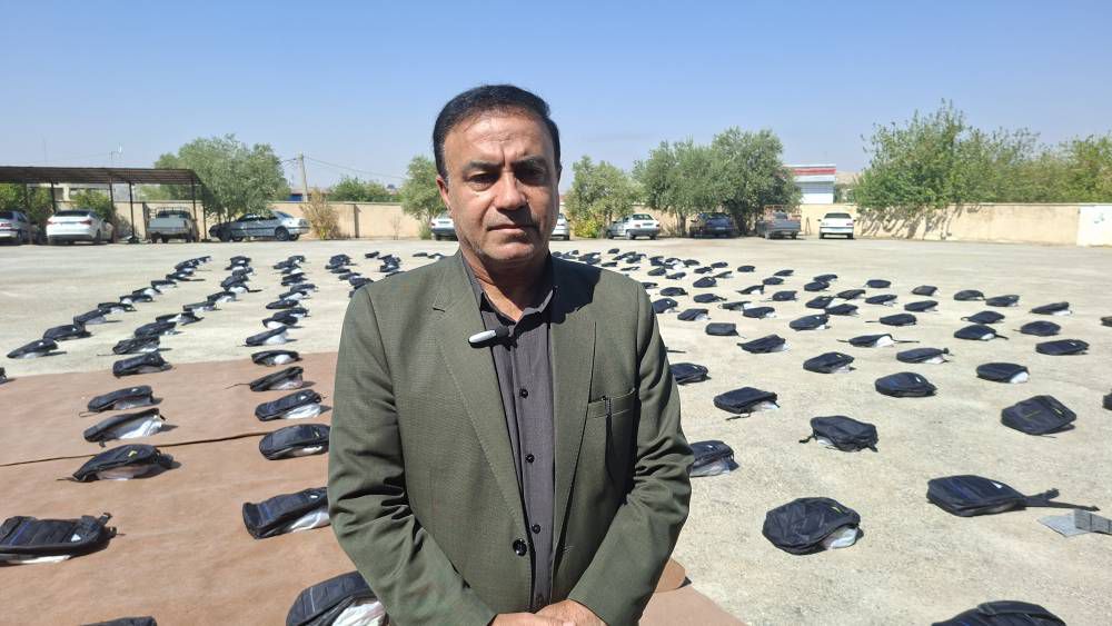 ۵هزار بسته نوشت افزار در آستانه سال تحصیلی در گچساران توزیع شد